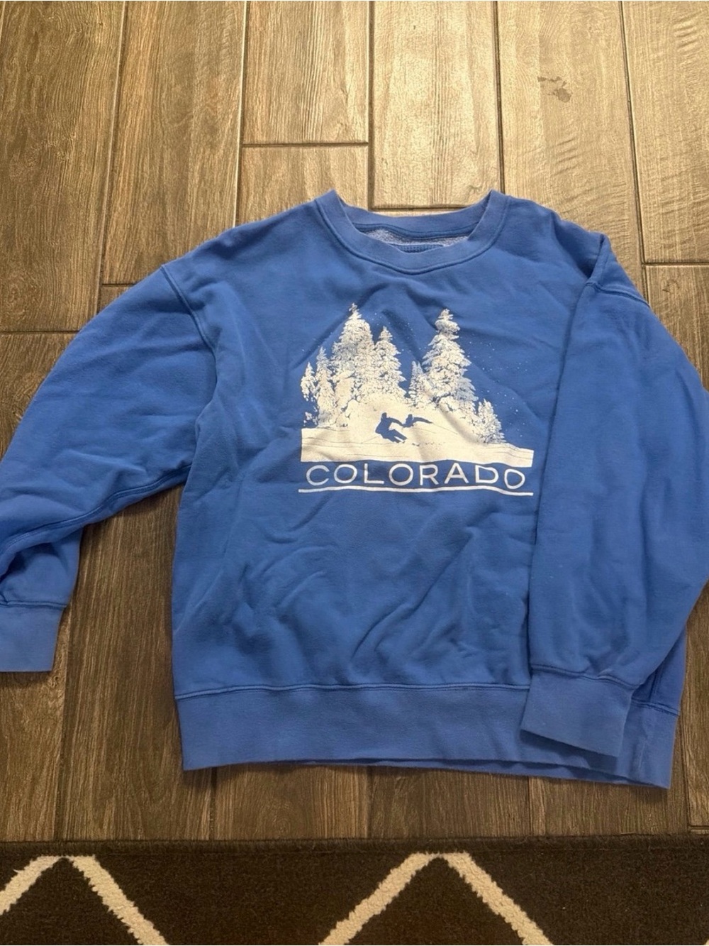 American Eagle Outfitters Blue Crewneck Sweater with White Colorado Graphic